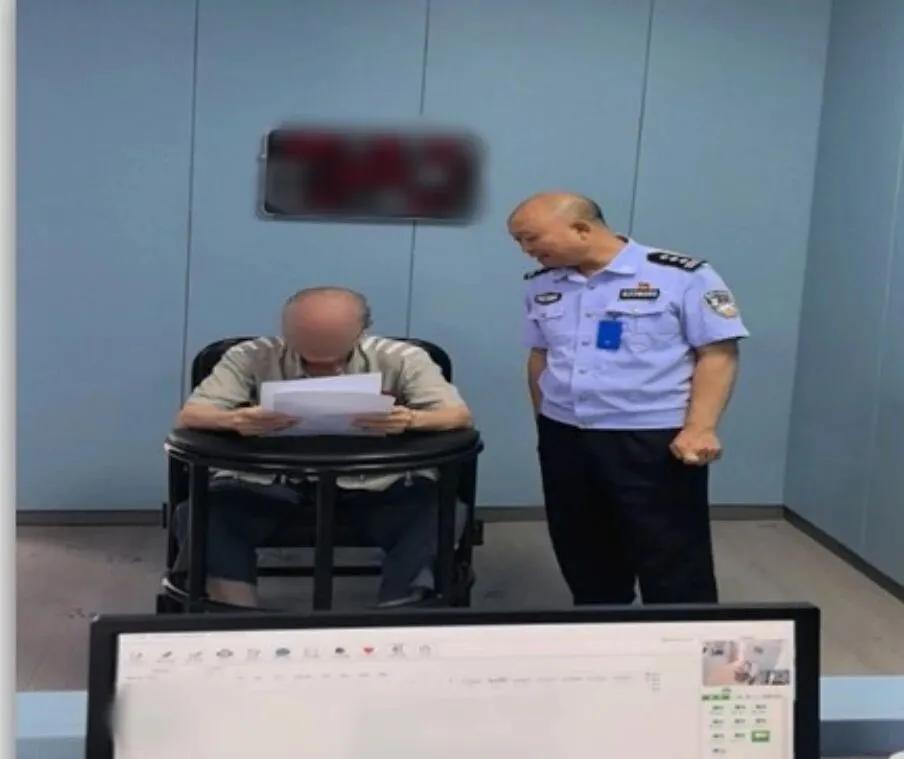 从军需堡垒到市场劲旅 际华3502的职业服装转型之路